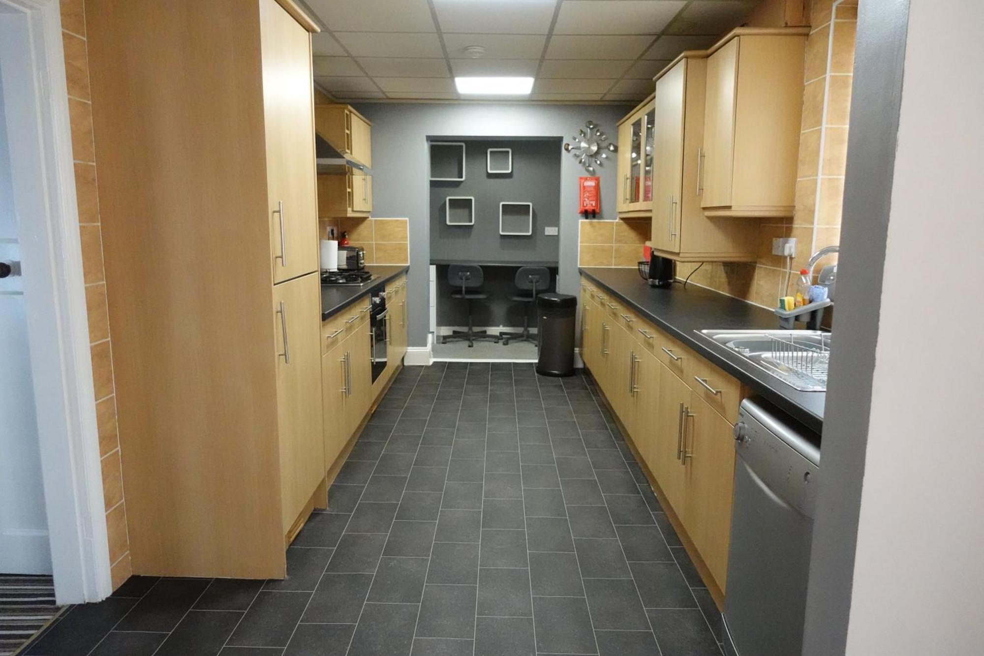 Huge 9 Bed Property Sleeps 17, Near Nec, City Centre, Hs2 Birmingham Exterior photo