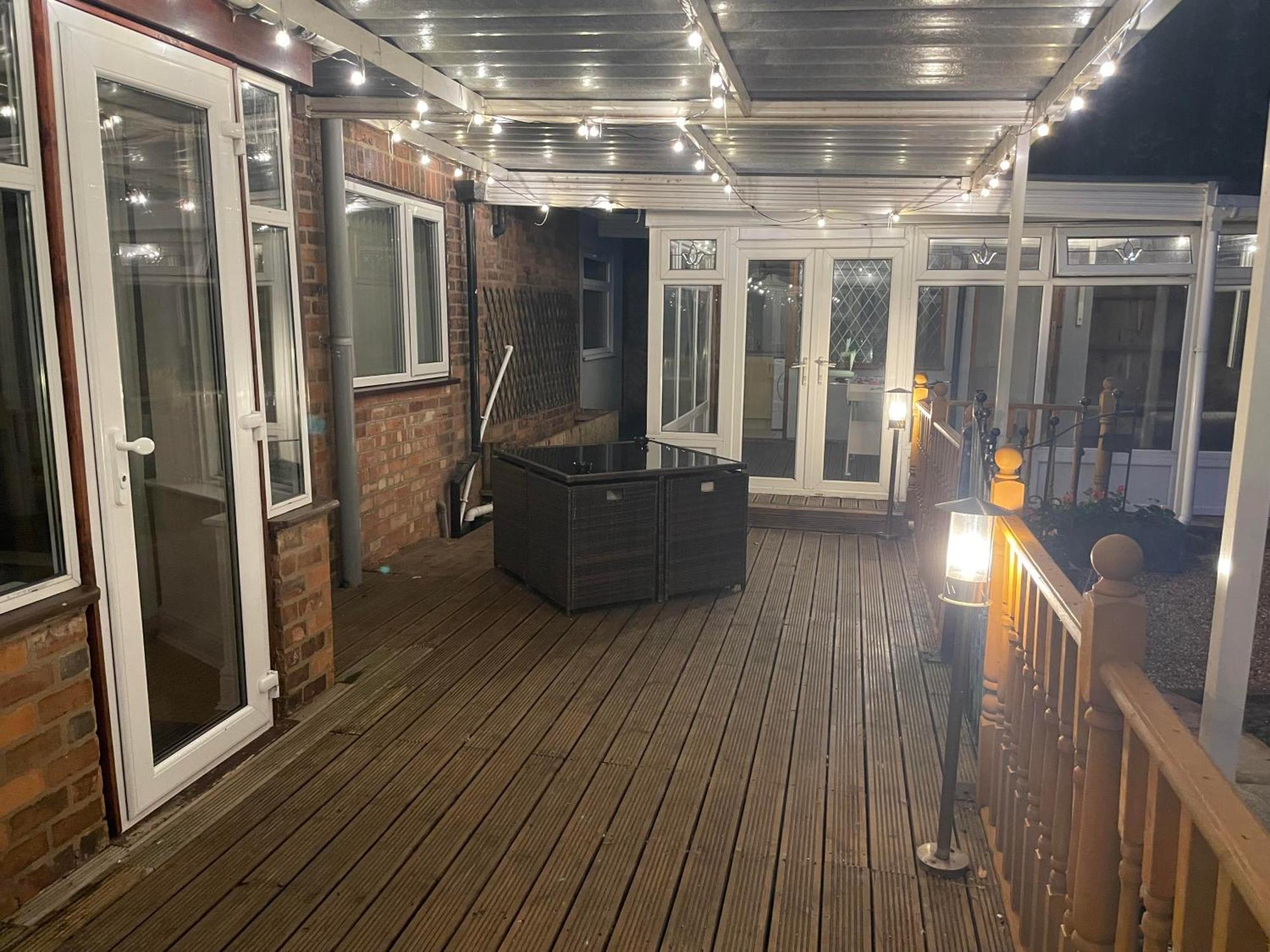 Huge 9 Bed Property Sleeps 17, Near Nec, City Centre, Hs2 Birmingham Exterior photo