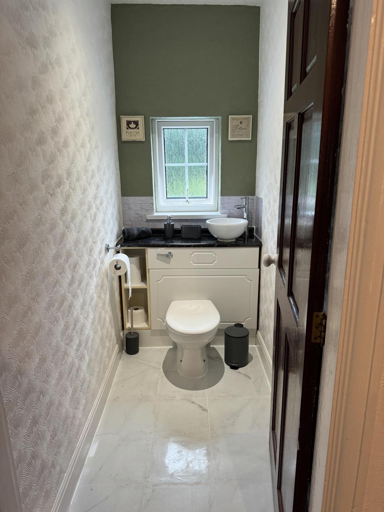 Huge 9 Bed Property Sleeps 17, Near Nec, City Centre, Hs2 Birmingham Exterior photo